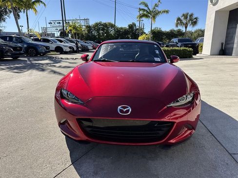 Used 2022 MAZDA MX-5 Miata RF Grand Touring image 9