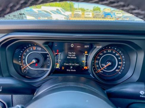 New 2026 Jeep Gladiator Mojave image 18