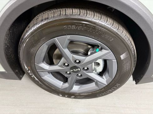 New 2026 Kia K4 LXS image 11