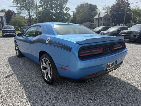 Used 2015 Dodge Challenger SXT Plus w/ Driver Convenience Group RWD image 7