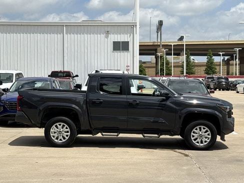 Used 2025 Toyota Tacoma SR5 RWD image 3