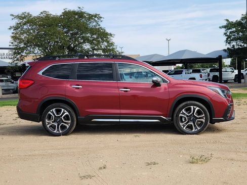 Used 2023 Subaru Ascent Touring AWD/4WD image 3