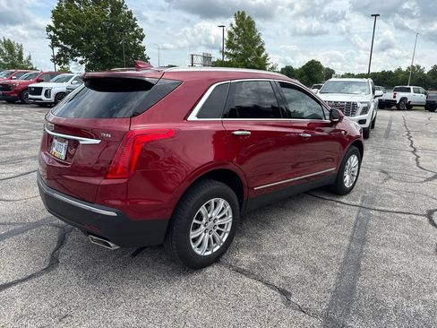 Used 2019 Cadillac XT5 FWD image 6