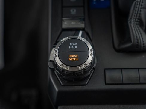 Certified 2025 Toyota 4Runner SR5 image 27