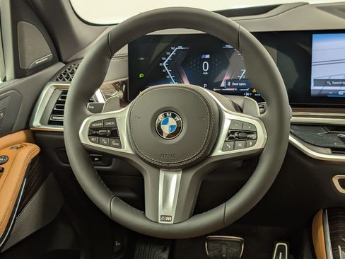 New 2026 BMW X5 xDrive40i w/ M Sport Package AWD/4WD image 17