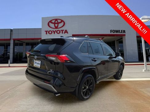 Used 2024 Toyota RAV4 SE AWD/4WD image 6
