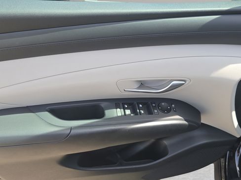 Certified 2026 Hyundai Tucson SE AWD/4WD image 17
