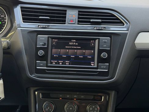 Used 2018 Volkswagen Tiguan S AWD/4WD image 22