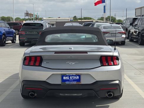 Used 2024 Ford Mustang Premium image 5