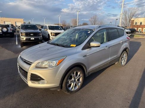 Used 2015 Ford Escape Titanium image 3