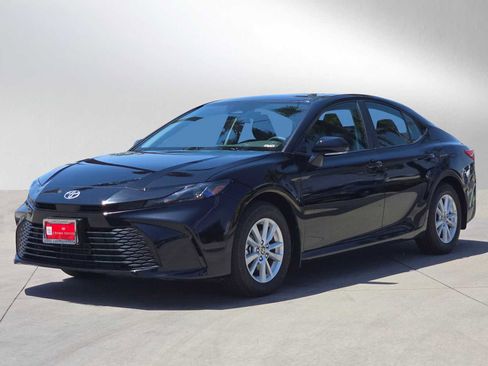 Certified 2026 Toyota Camry LE w/ Convenience Package FWD image 7