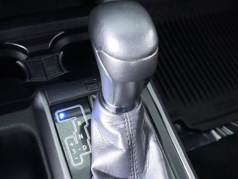 Used 2016 Toyota Tacoma TRD Sport w/ Premium & Technology Package image 27