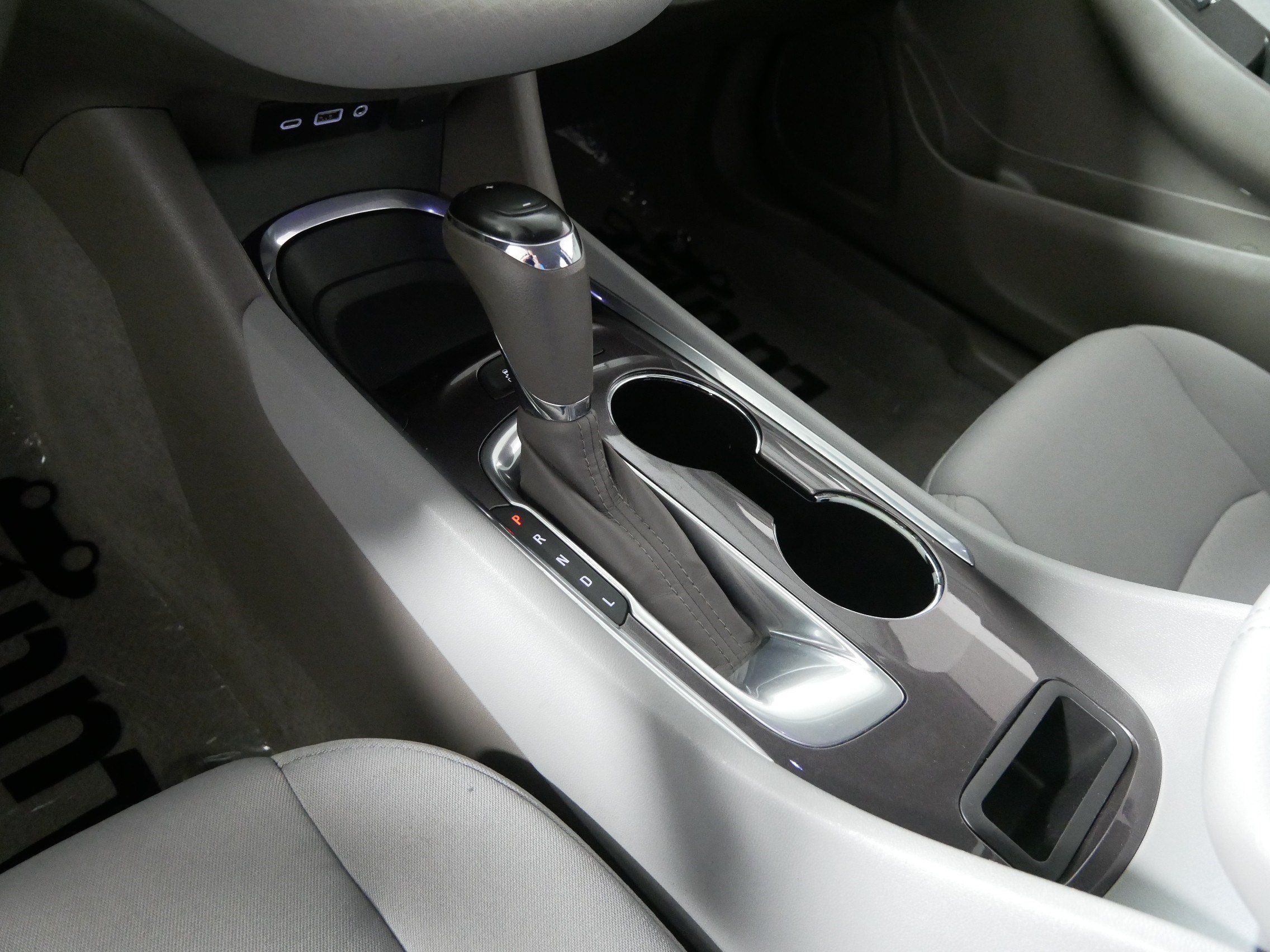 Used 2020 Chevrolet Malibu LT FWD image 24