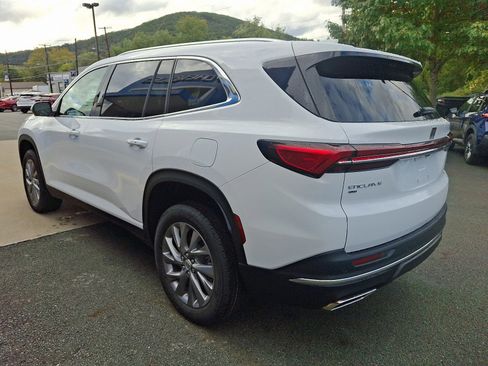 New 2026 Buick Enclave Preferred w/ Power Package image 4