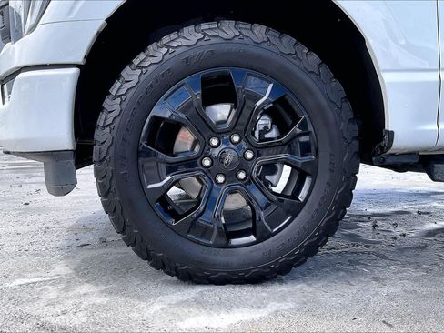 Used 2022 Ford F150 XLT w/ Equipment Group 302A High AWD/4WD image 8
