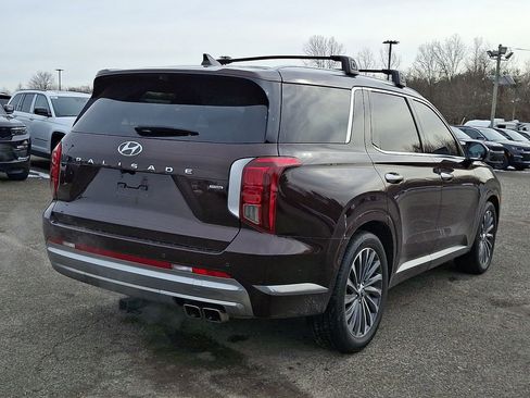Used 2023 Hyundai Palisade Calligraphy image 11