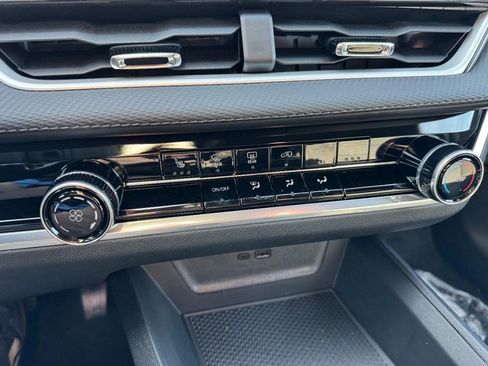 New 2026 Chevrolet Equinox LT image 13