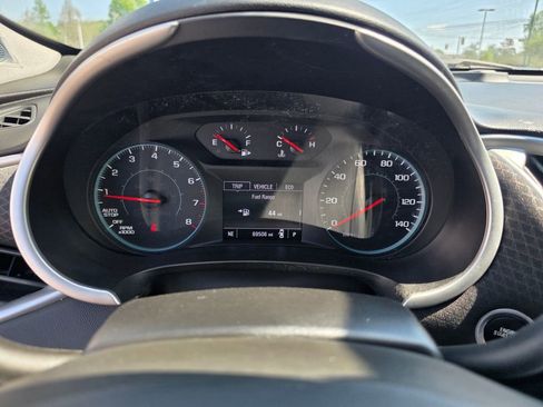 Used 2023 Chevrolet Malibu LS image 11