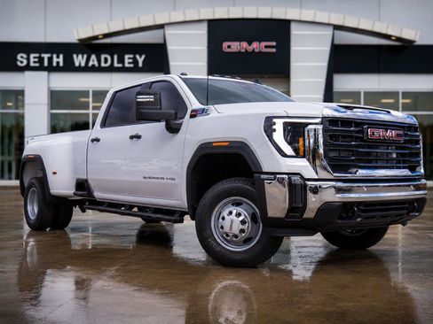 New 2026 GMC Sierra 3500 Pro w/ 1SA Pro Safety Plus Package AWD/4WD image 1