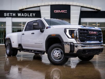 New 2026 GMC Sierra 3500 Pro w/ 1SA Pro Safety Plus Package