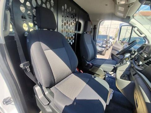 Used 2025 Ford Transit 250 Low Roof w/ Exterior Upgrade Package RWD image 29