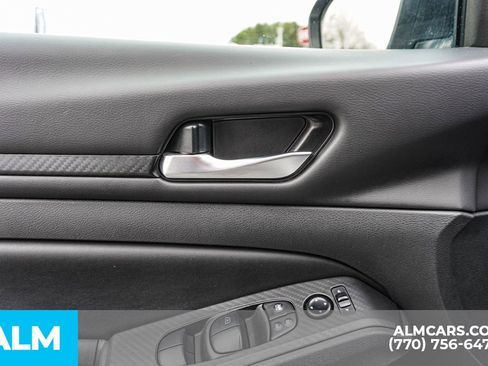 Used 2024 Nissan Altima 2.5 SV image 55