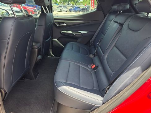Used 2023 Chevrolet Bolt EUV Premier w/ Super Cruise Package FWD image 7