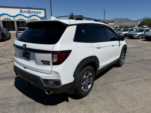 Certified 2025 Honda Passport TrailSport image 5
