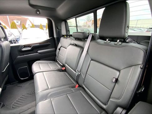 Used 2022 Chevrolet Silverado 1500 LT Trail Boss w/ Convenience Package II image 20