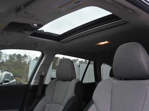 Certified 2022 Subaru Outback Premium image 30