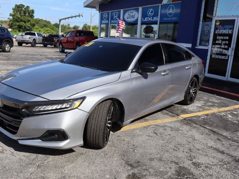 Used 2021 Honda Accord Sport image 6