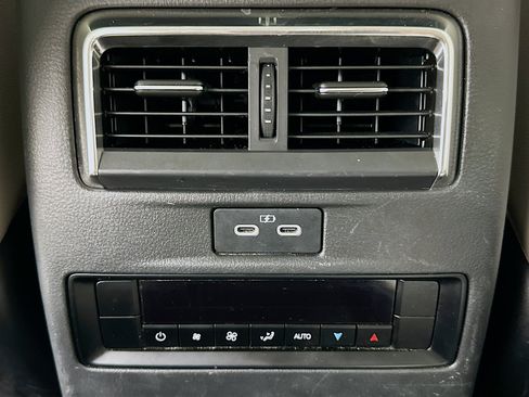 Used 2024 MAZDA CX-90 Plug-In Hybrid w/ Preferred image 27