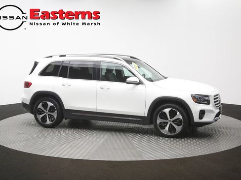 Used 2025 Mercedes-Benz GLB 250 w/ Exclusive Package image 49