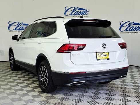 Used 2021 Volkswagen Tiguan SEL FWD image 2