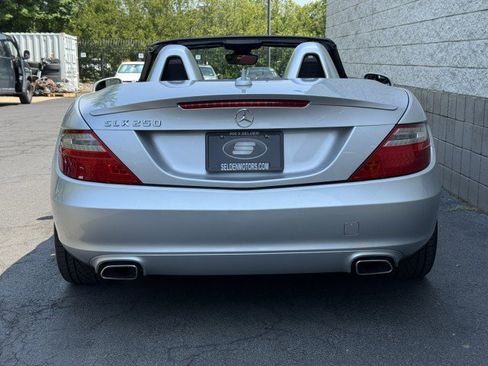Used 2013 Mercedes-Benz SLK 250 image 13