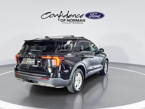 New 2026 Ford Explorer Active w/ Active Comfort Package RWD image 8