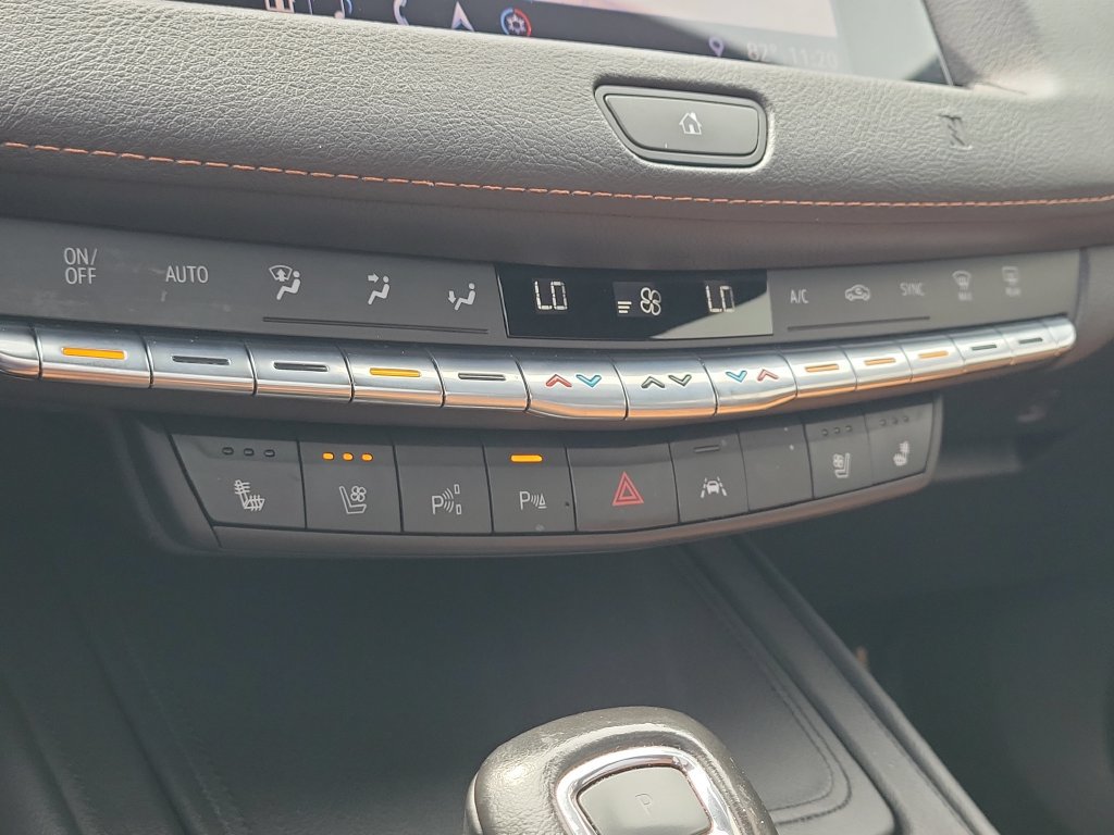 Used 2019 Cadillac XT4 Premium Luxury FWD image 17