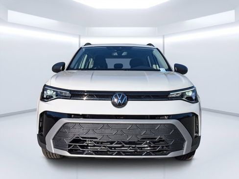 New 2026 Volkswagen Taos S FWD image 7