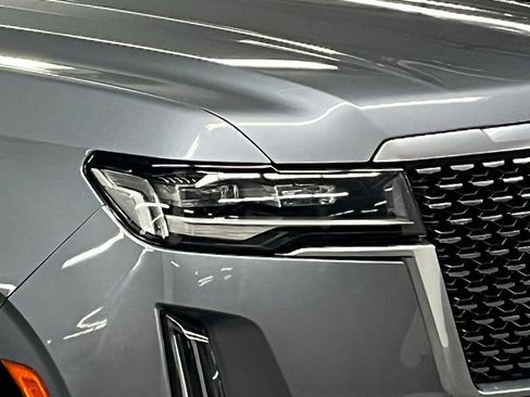 Used 2022 Cadillac Escalade Premium Luxury w/ LPO, Illumination Package image 43