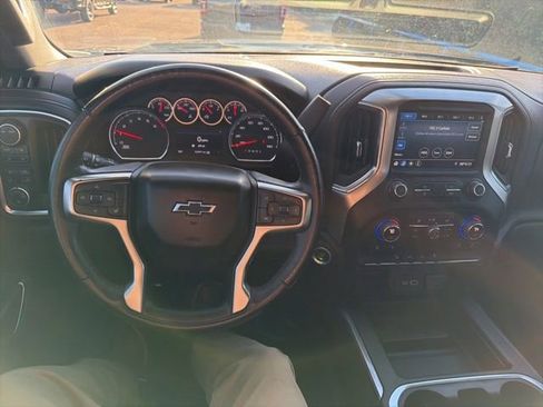 Used 2021 Chevrolet Silverado 1500 LT Trail Boss w/ Bed Protection Package image 17