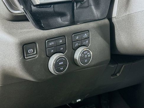 New 2025 Chevrolet Silverado 2500 LTZ w/ LTZ Convenience Package image 10