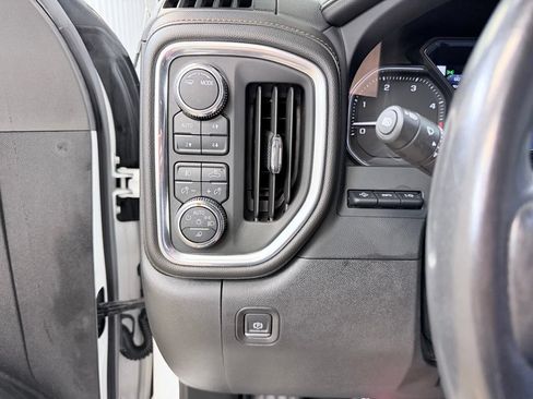 Used 2022 GMC Sierra 2500 AT4 w/ AT4 Premium Plus Package AWD/4WD image 38