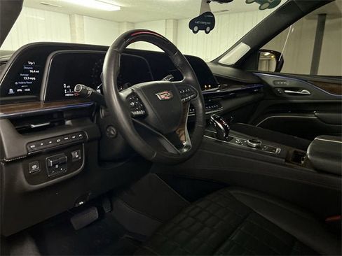 Used 2021 Cadillac Escalade ESV Sport Platinum image 10