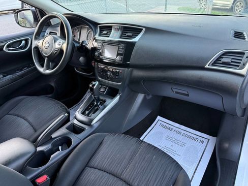 Used 2018 Nissan Sentra SV FWD image 15