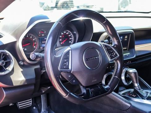 Used 2019 Chevrolet Camaro LT RWD image 17