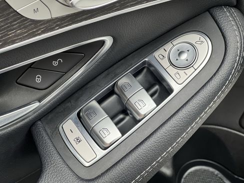 Used 2019 Mercedes-Benz C 300 4MATIC Sedan image 13