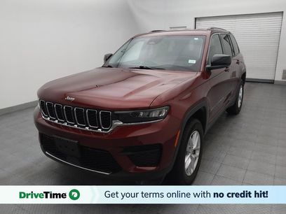 Used 2023 Jeep Grand Cherokee Laredo