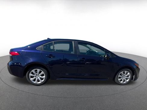 Used 2025 Toyota Corolla LE FWD image 16