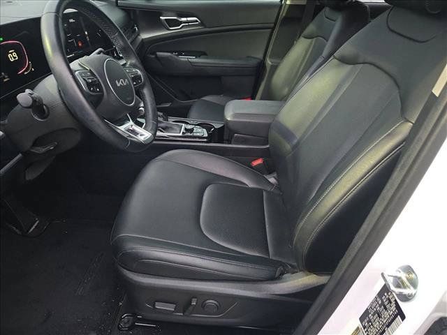Used 2023 Kia Sportage EX FWD image 13