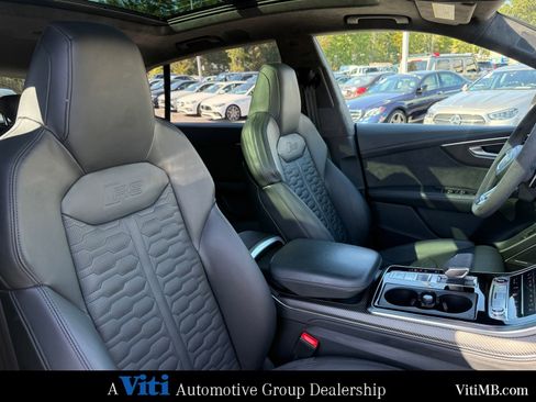 Used 2022 Audi RS Q8 image 31